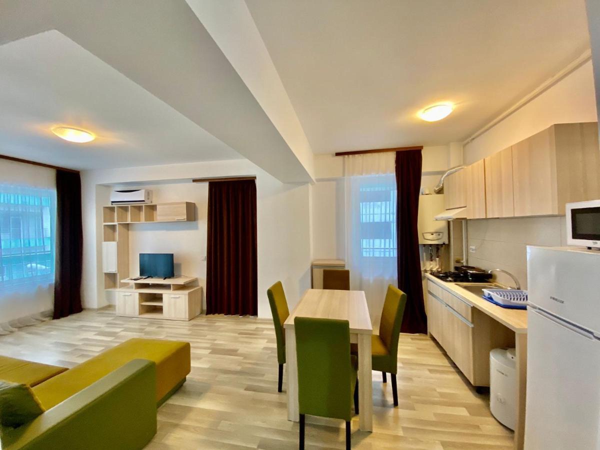 Catalina Summerland Apartaments Mamaia Nord Esterno foto