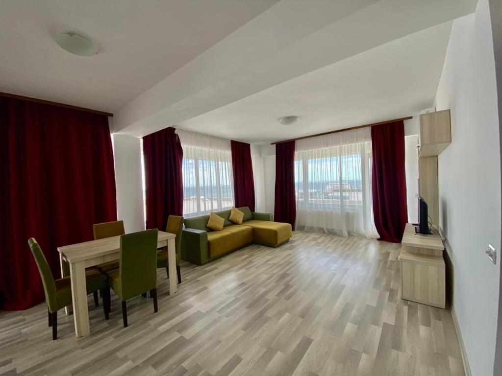 Catalina Summerland Apartaments Mamaia Nord Esterno foto