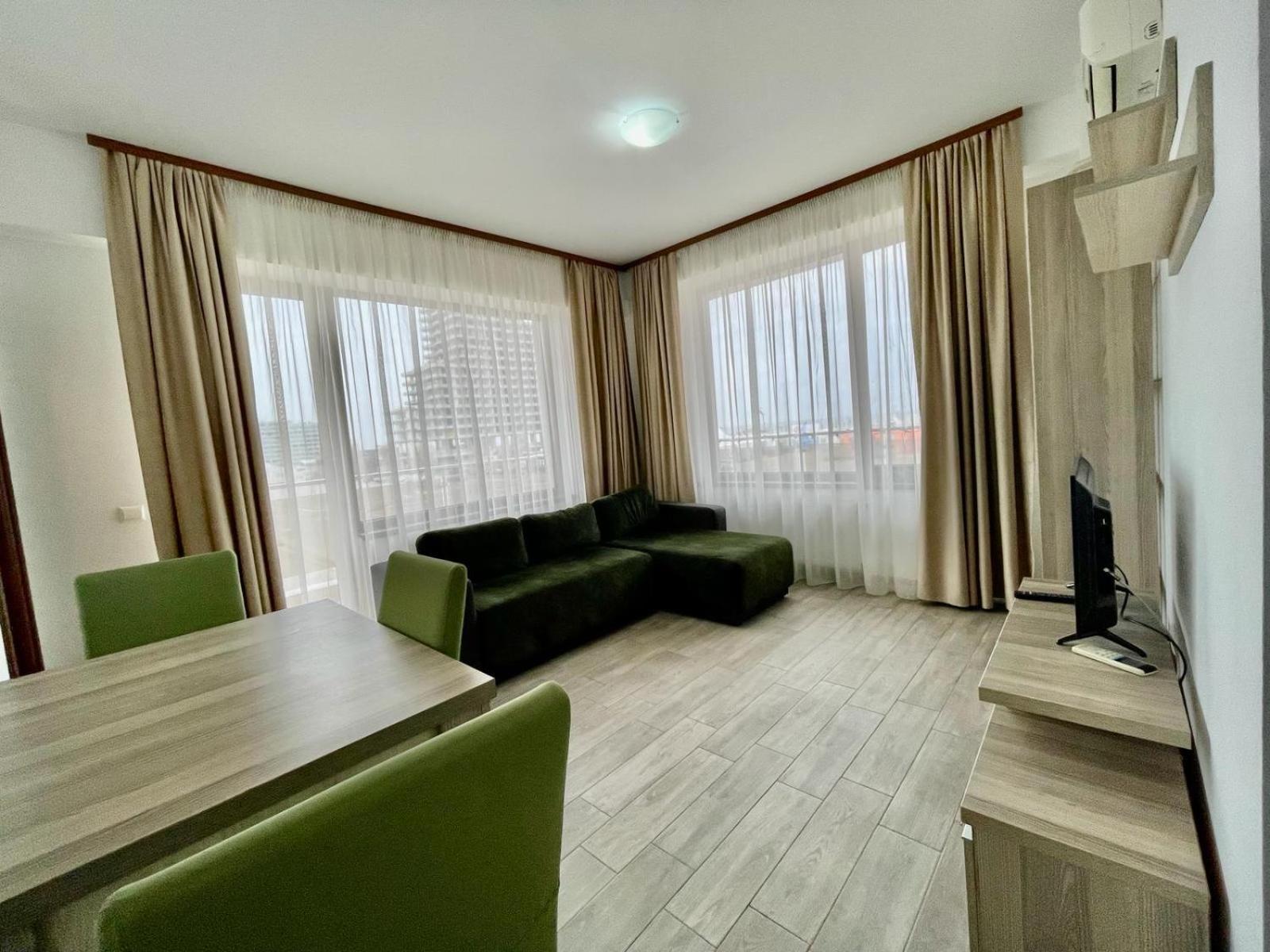 Catalina Summerland Apartaments Mamaia Nord Esterno foto